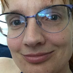 Meet your Posher, Denise